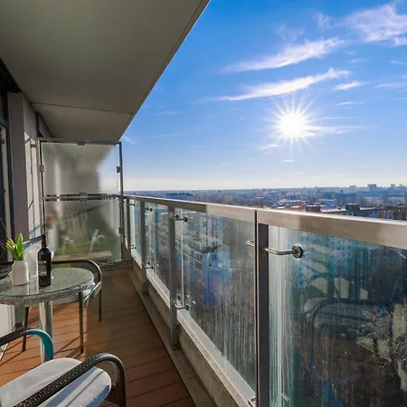 Sunny With Amazing Terrace On The 13th Floor Near Center Daire